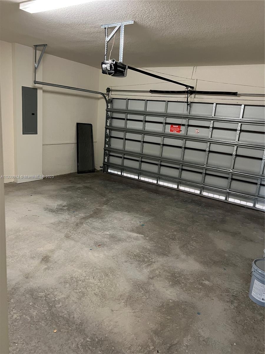 DOWNTOWN DORAL SOUTH PHAS - Residential Lease