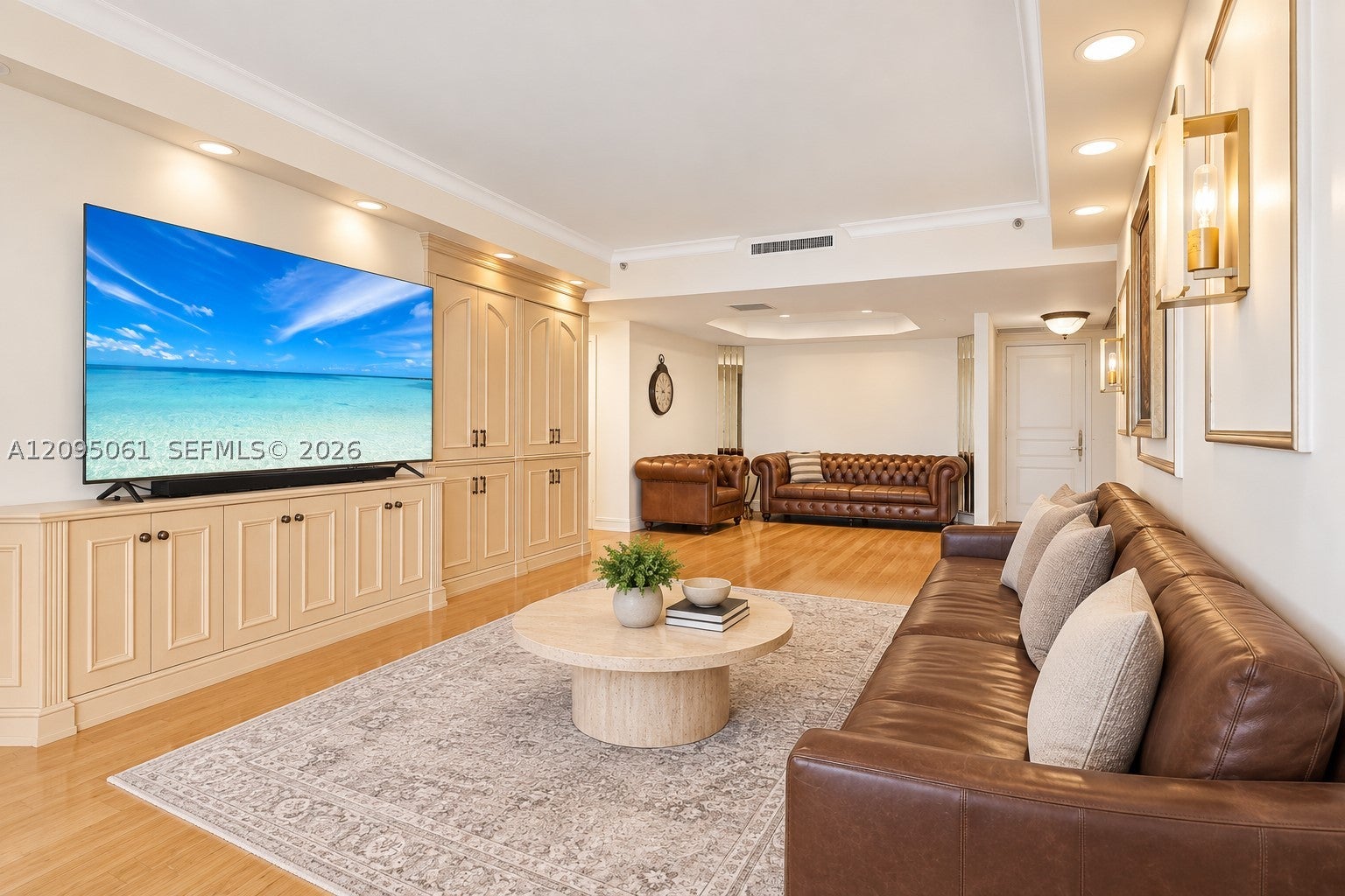 20191 E Country Club Dr 1102