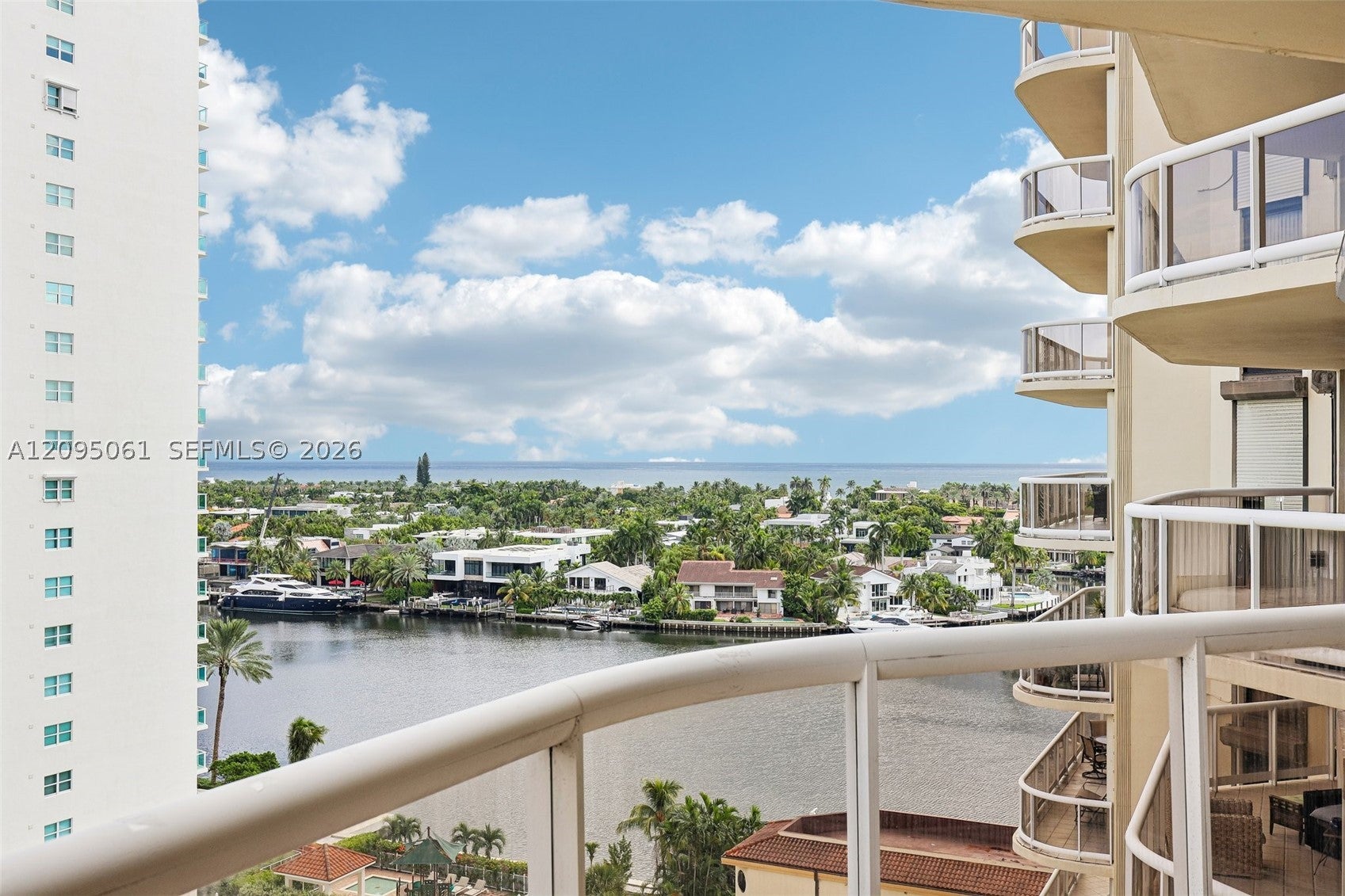 20191 E Country Club Dr 1102