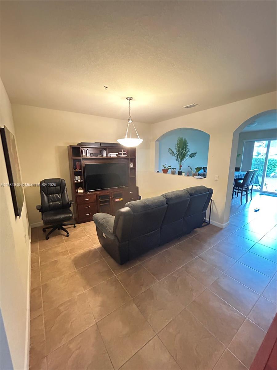 EMERALD CREEK TOWNHOMES - Residential