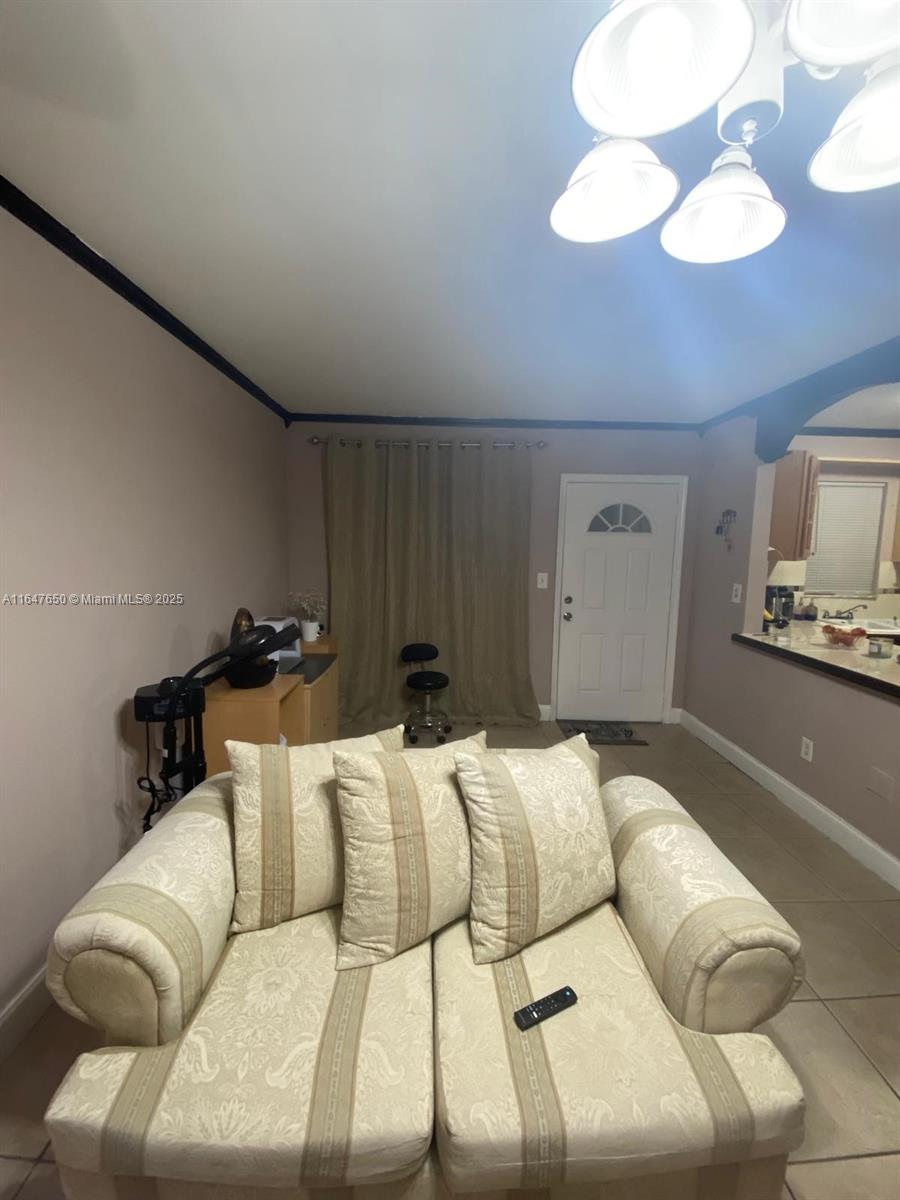 VILLA BISCAYA JARDINES CO - Residential