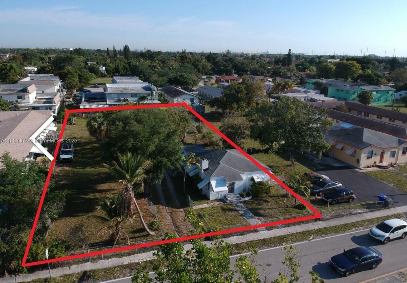 HOLLYWOOD LITTLE RANCHES - Land