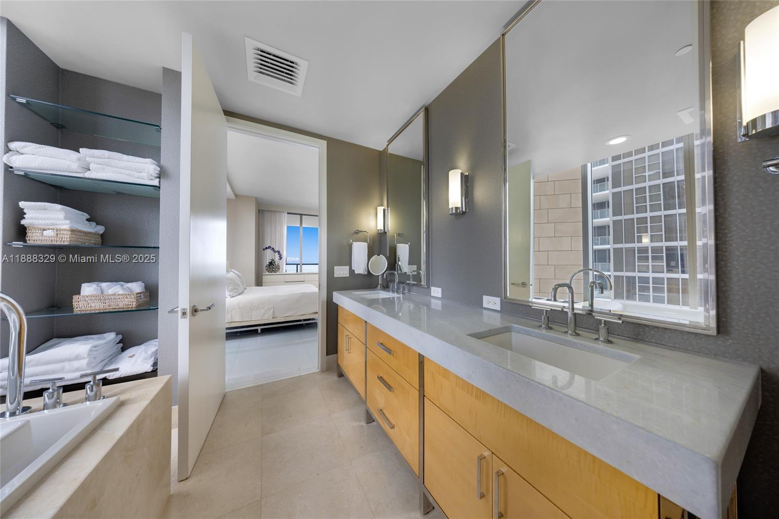 ST REGIS BAL HRBOUR - Residential