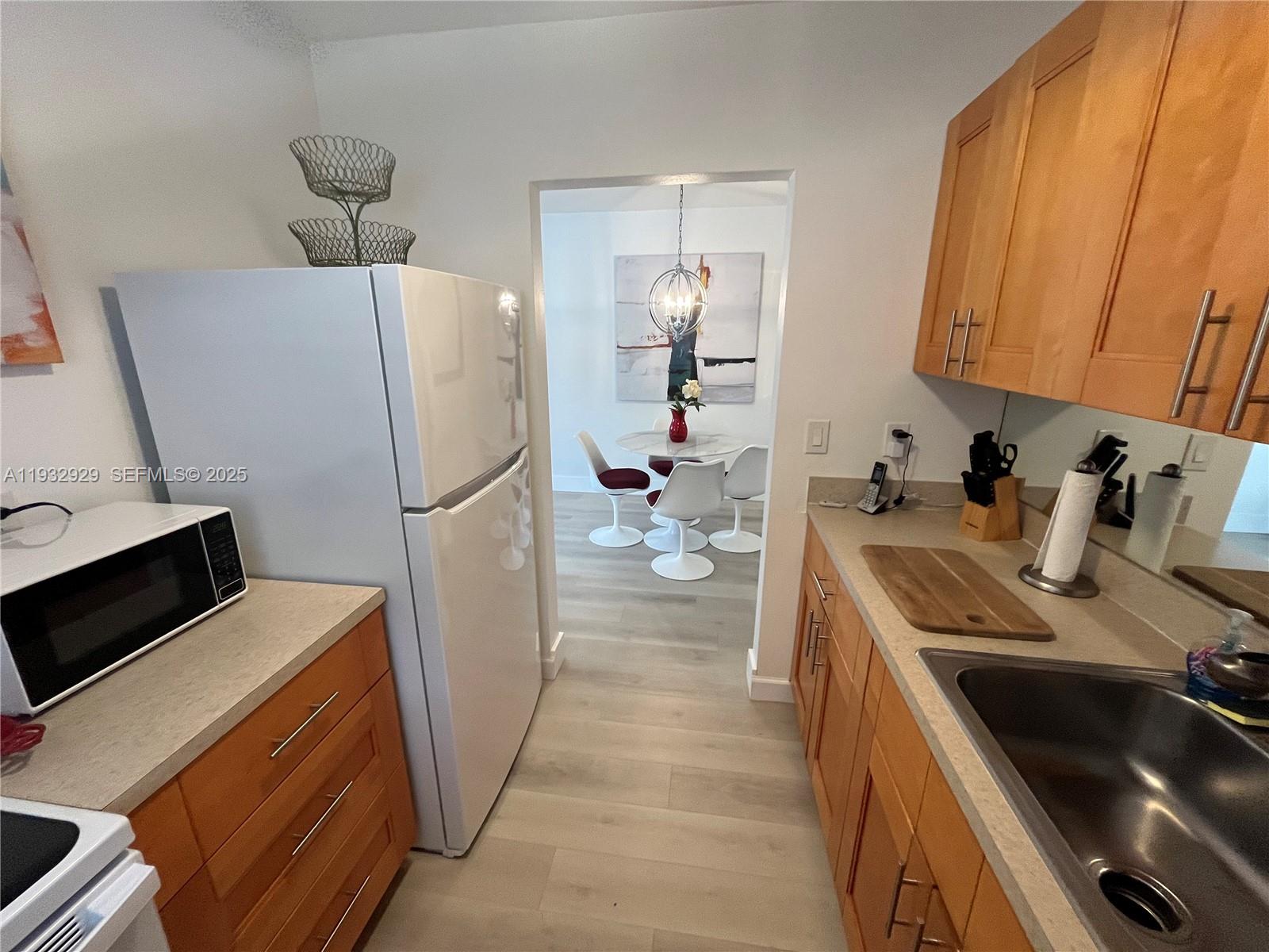 BEACH RIDGE APTS CO-OP - Residential Lease