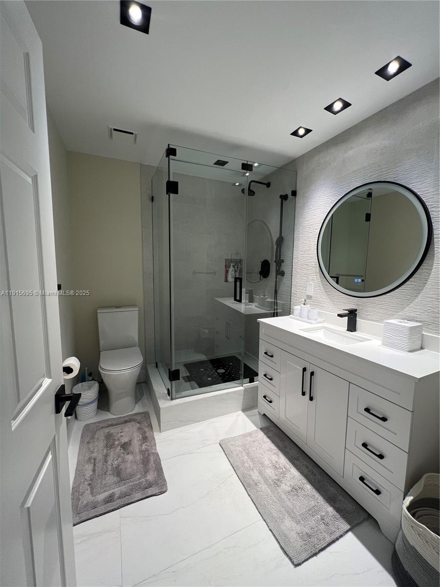 MEDITERRANEAN VILLAGE CON - Residential