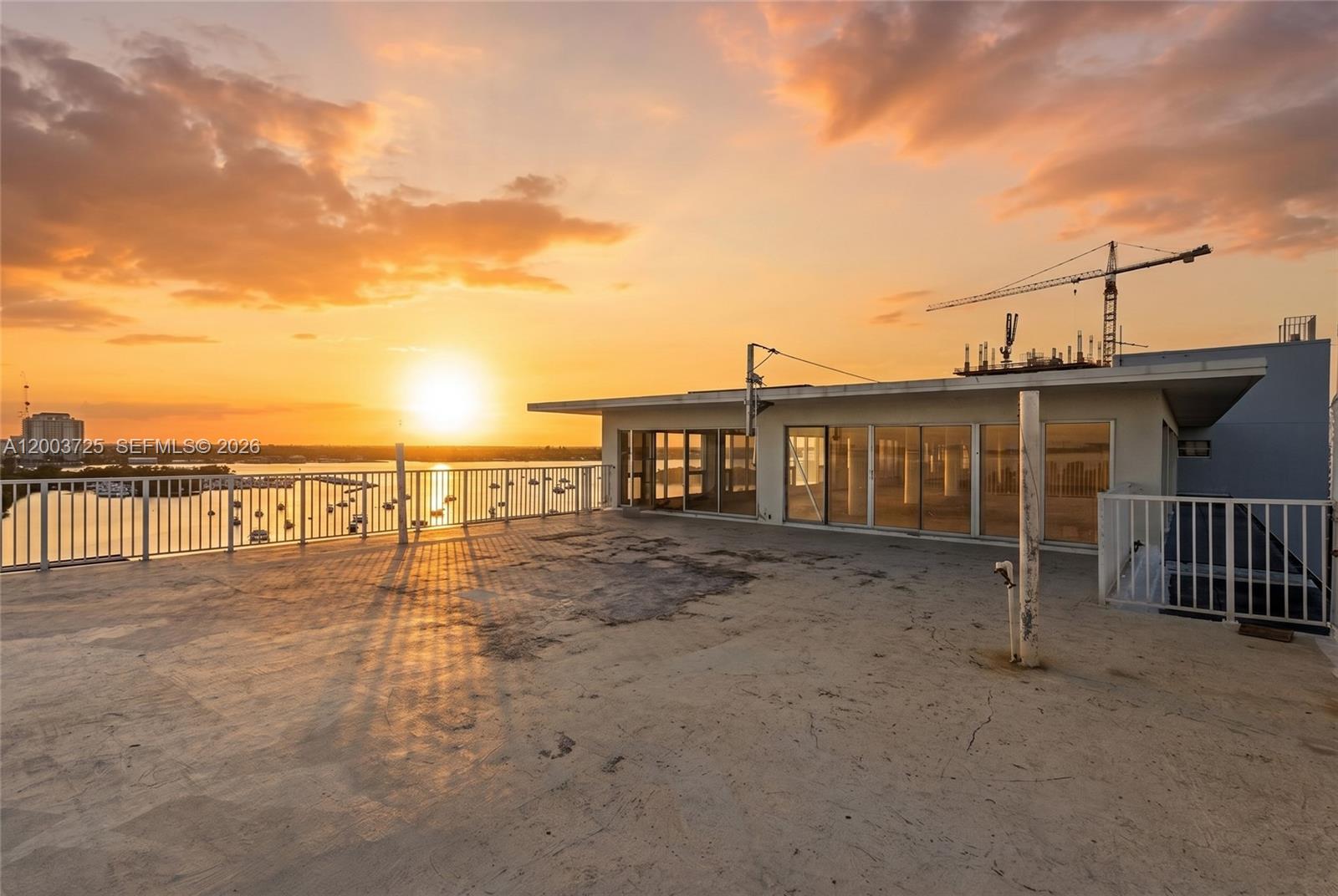 BAYSHORE YACHT & TENNIS C - Residential