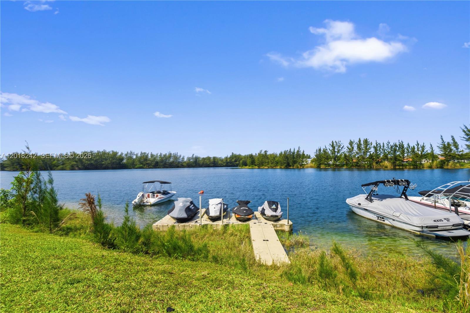 CRYSTAL LAKE 2ND SEC - Residential