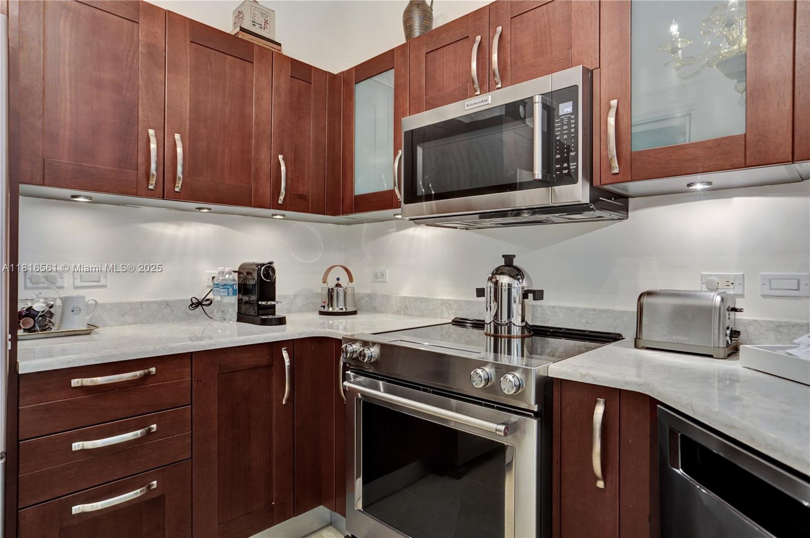 TURNBERRY VILLAGE - Residential