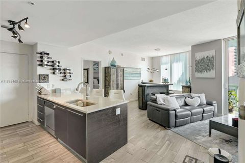 1900 N Bayshore Dr 3619 Miami FL 33132