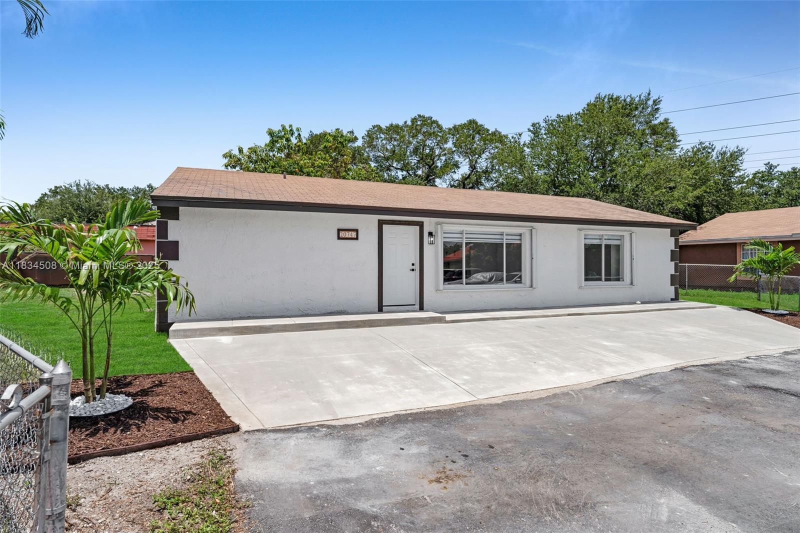20747 NW 41st Ave Rd