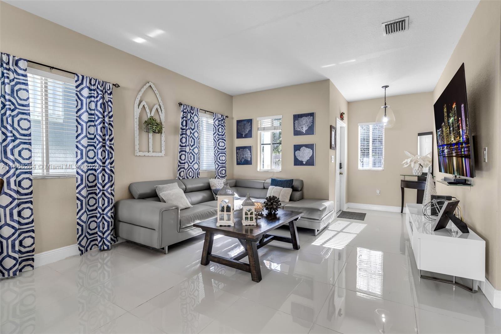 FERNANDOS PLACE - Residential