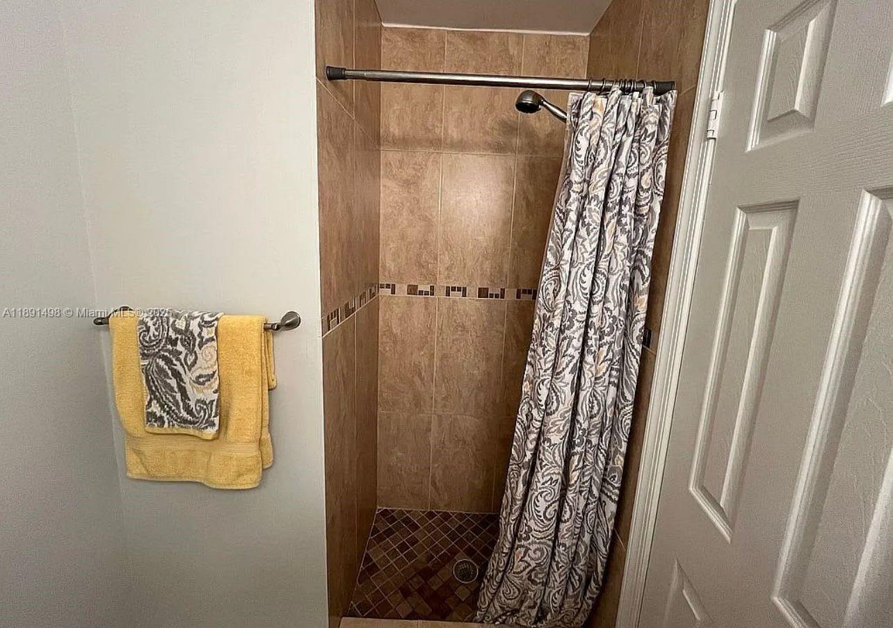 CROSSINGS SEC 6 THE - Residential