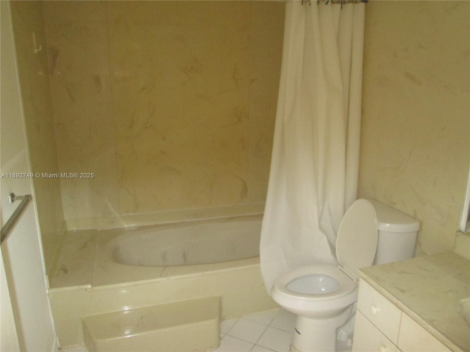 FAIRVIEW HOUSE CONDO - Residential Lease