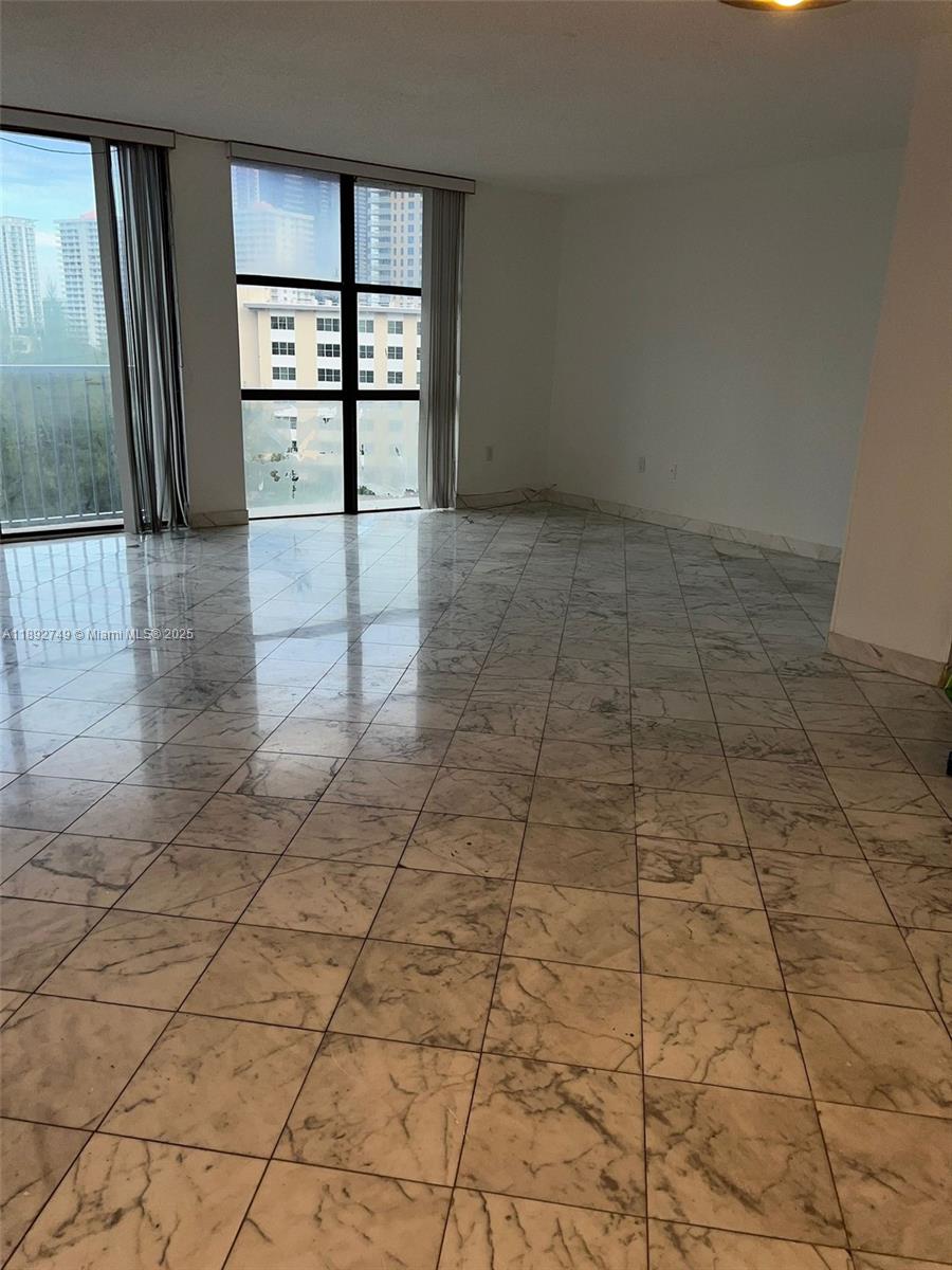 FAIRVIEW HOUSE CONDO - Residential Lease