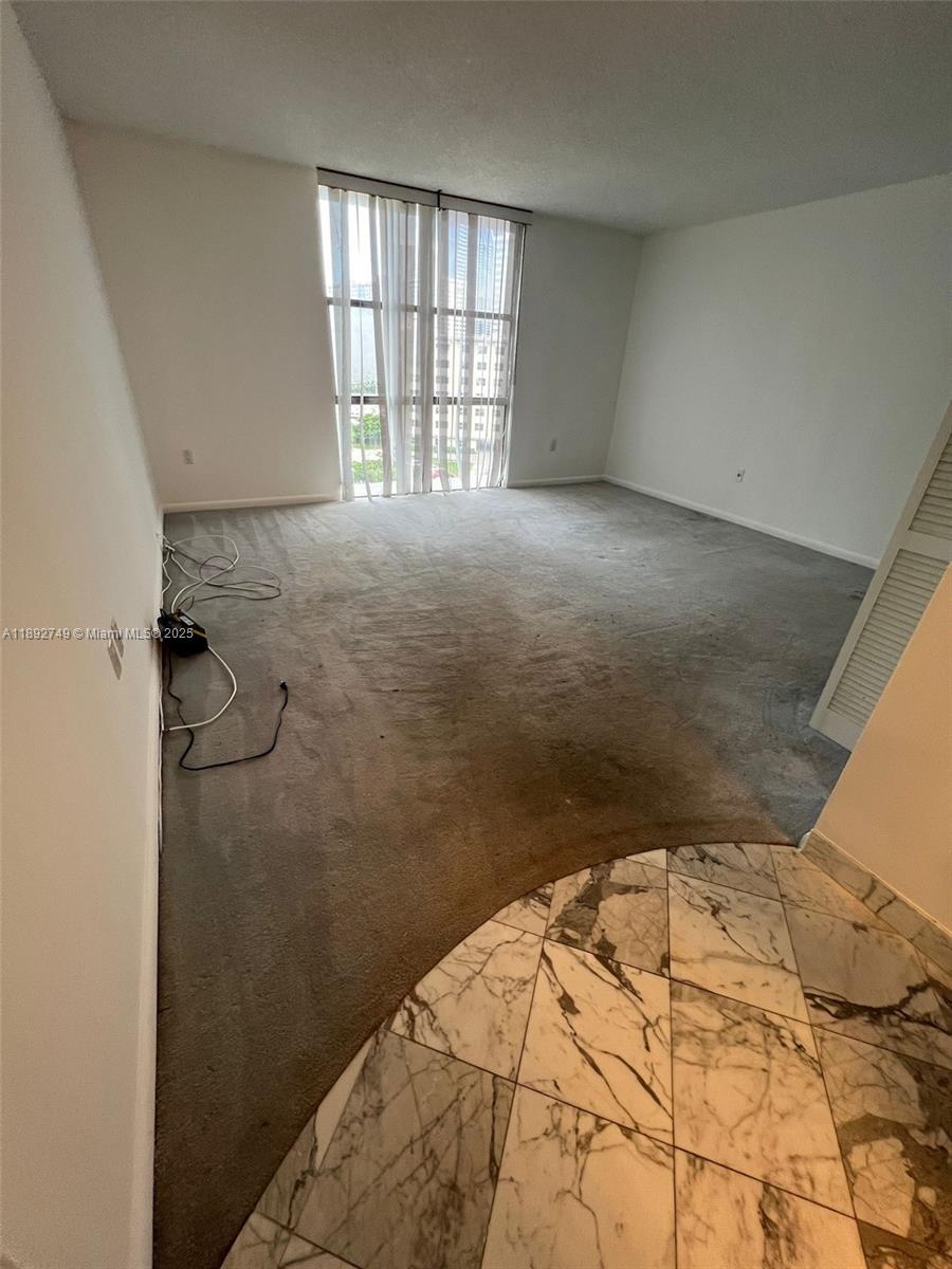 FAIRVIEW HOUSE CONDO - Residential Lease