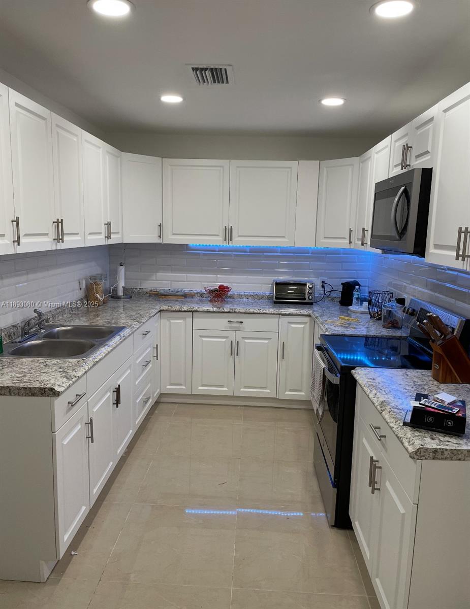 SOUTH ALLAPATTAH MANOR - Residential