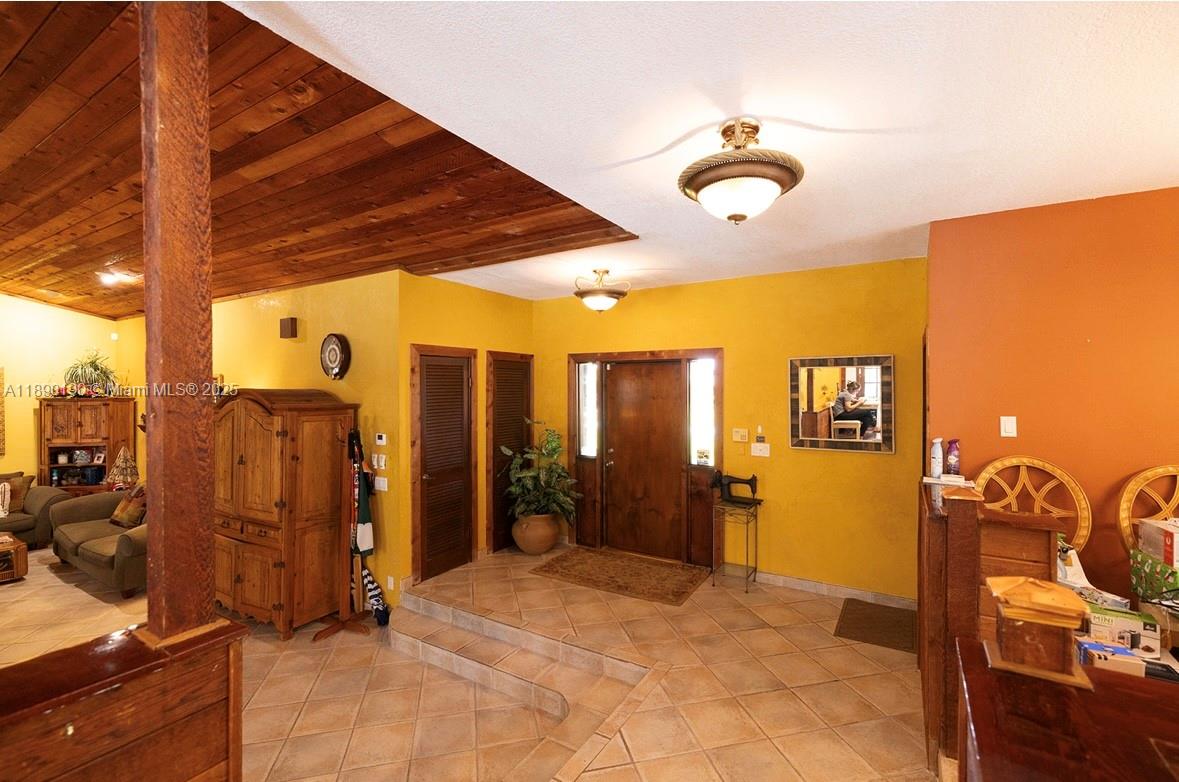 FLA FRUIT LANDS CO SUB NO - Residential