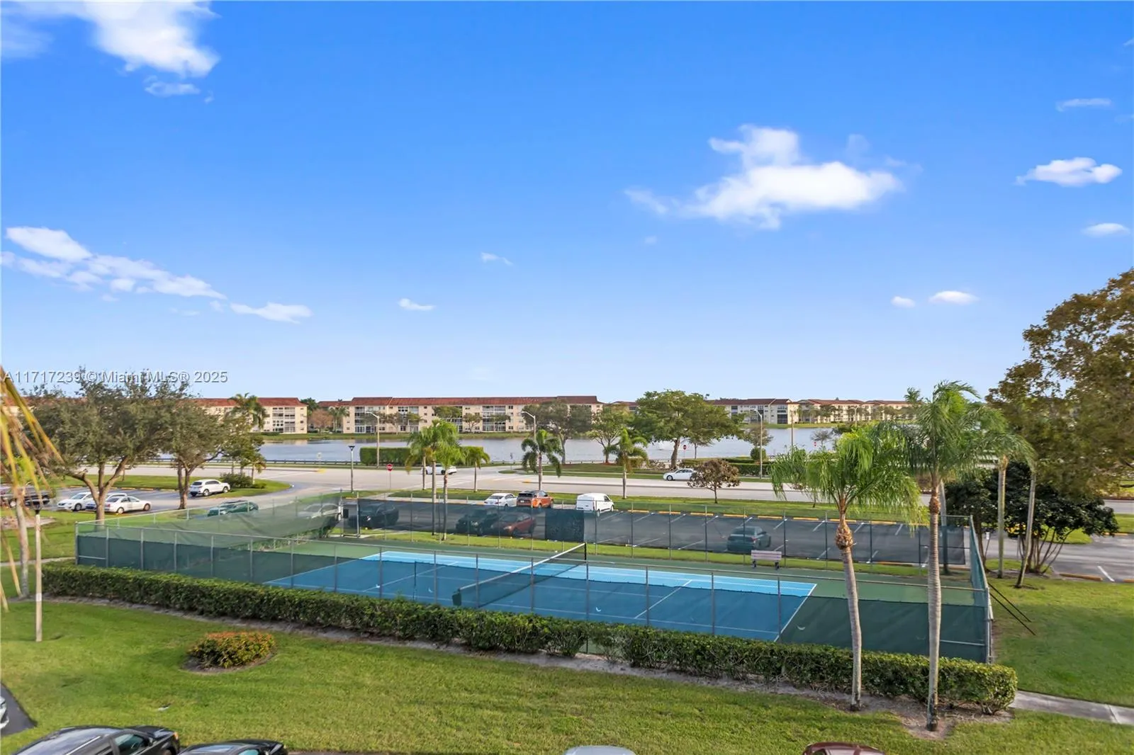 Pembroke Pines, Florida 33027, United States, 2 Bedrooms Bedrooms, ,2 BathroomsBathrooms,Residential,Active,22122