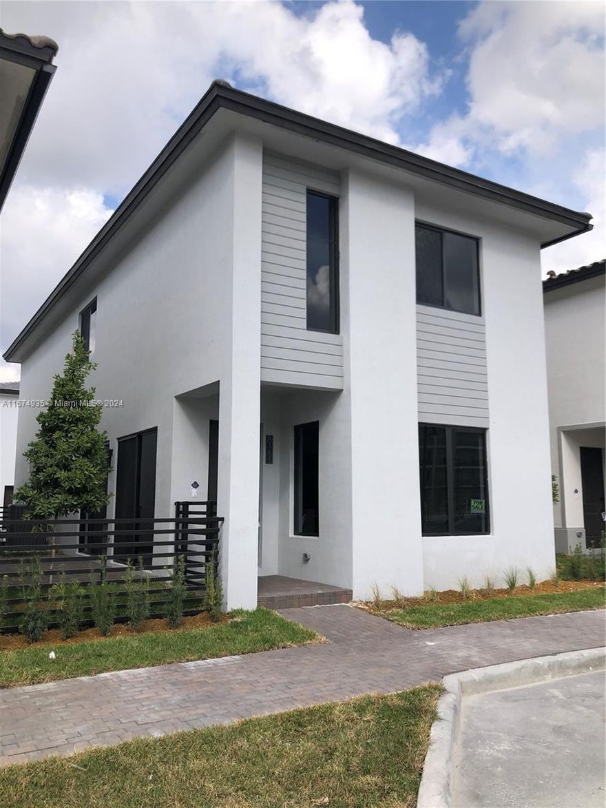 This 2-story single-family home features three bedrooms and 2.5 bathrooms plus a loft,  designed with a spacious open floor plan. The layout promotes a seamless flow between the living, dining, and kitchen areas, making it suitable for entertaining guests. The master suite includes an en-suite bathroom and a walk-in closet. Additionally, the property has an attached garage for convenience. Residents can enjoy various amenities in a desirable community, such as a resort-style pool, gym, basketball court, and running track. The location offers easy access to major highways and is just minutes from Downtown Doral, which includes a range of restaurants and a golf course. Tenant occupied until May 2025 at $6,000 monthly.