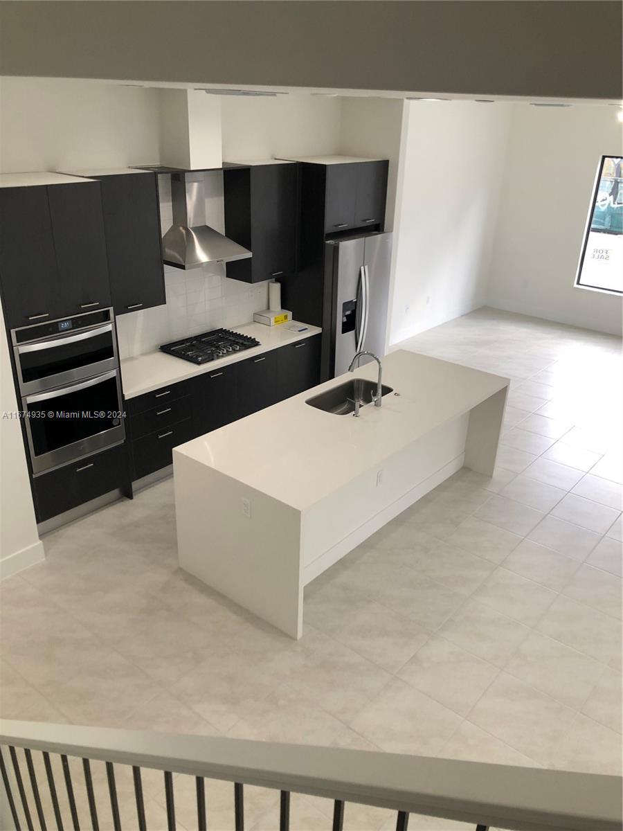 DOWNTOWN DORAL SOUTH PHAS - Residential