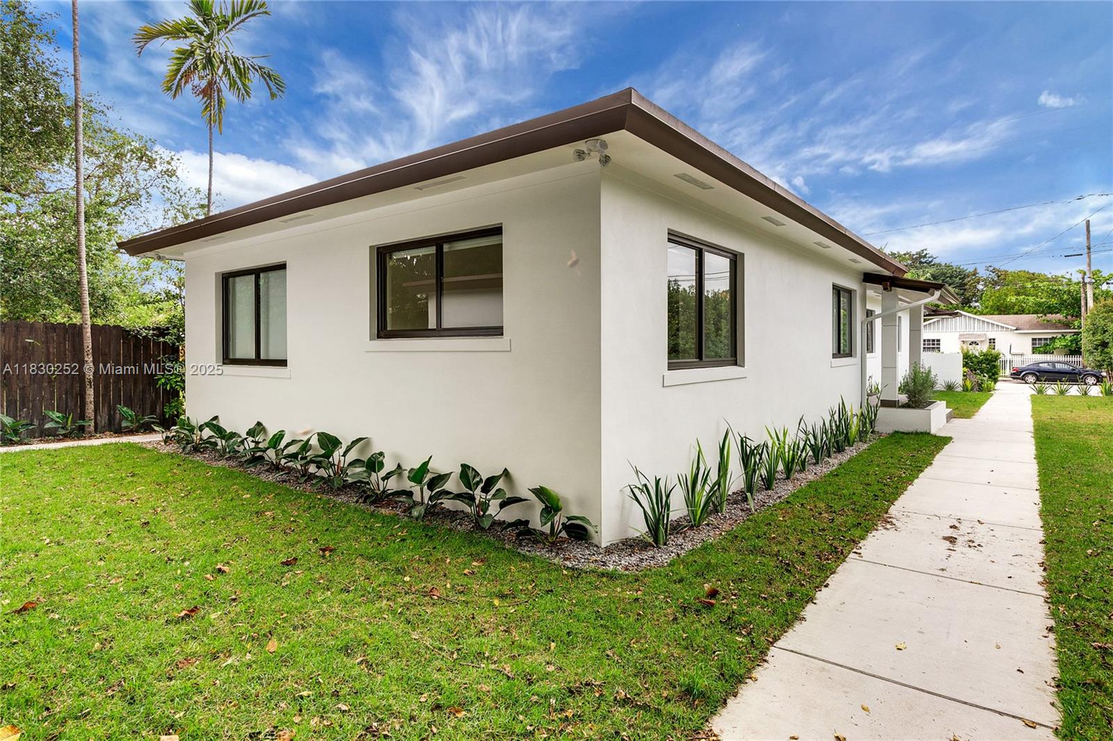 36 NW 52nd St