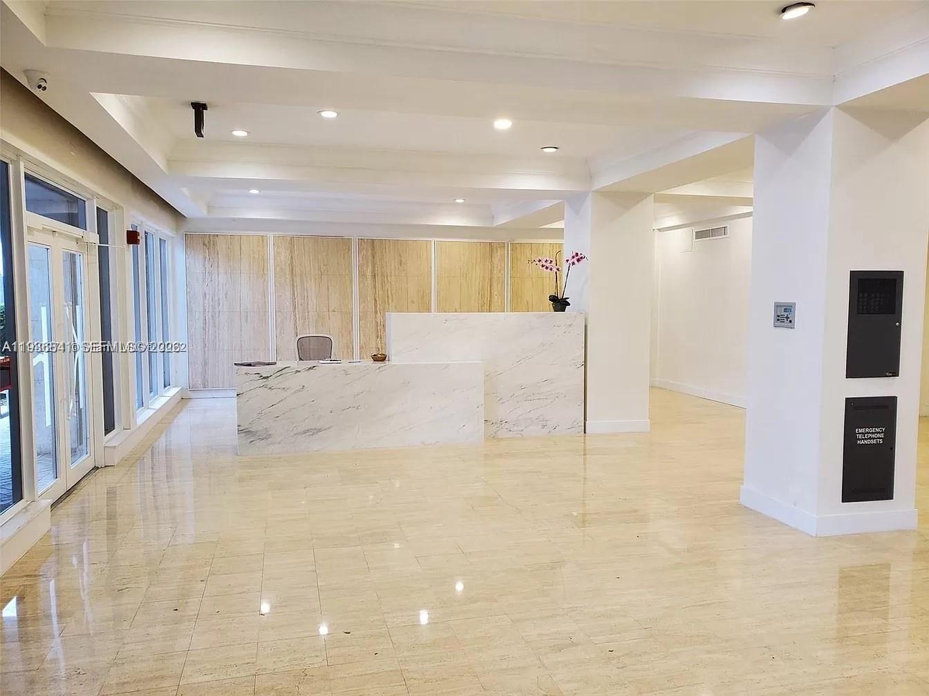 KENNEDY HOUSE CONDO - Residential