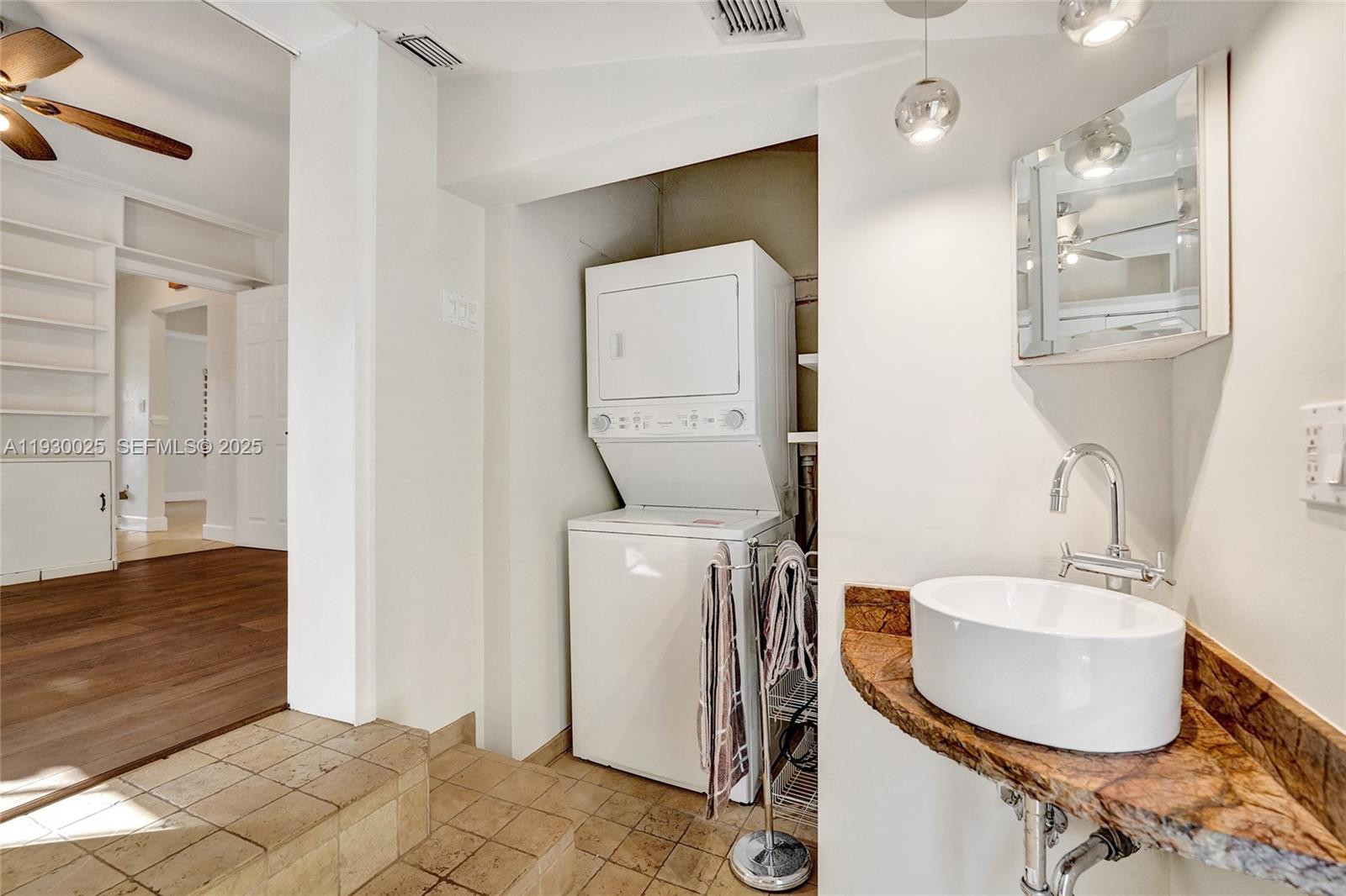 OAK RIDGE PARK AMEN PLAT - Residential Lease