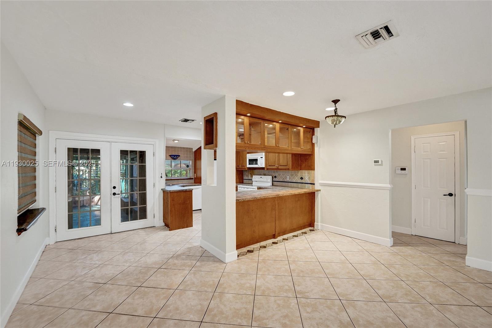 OAK RIDGE PARK AMEN PLAT - Residential Lease