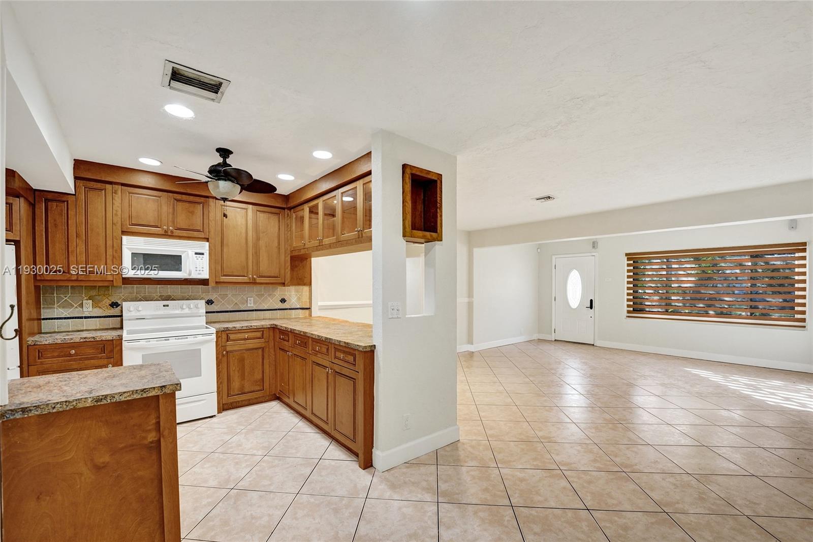 OAK RIDGE PARK AMEN PLAT - Residential Lease