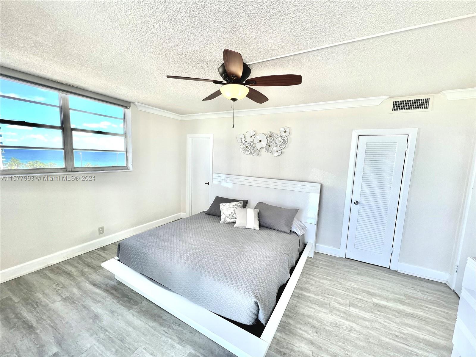 TIDES ON HOLLYWOOD BEACH - Residential