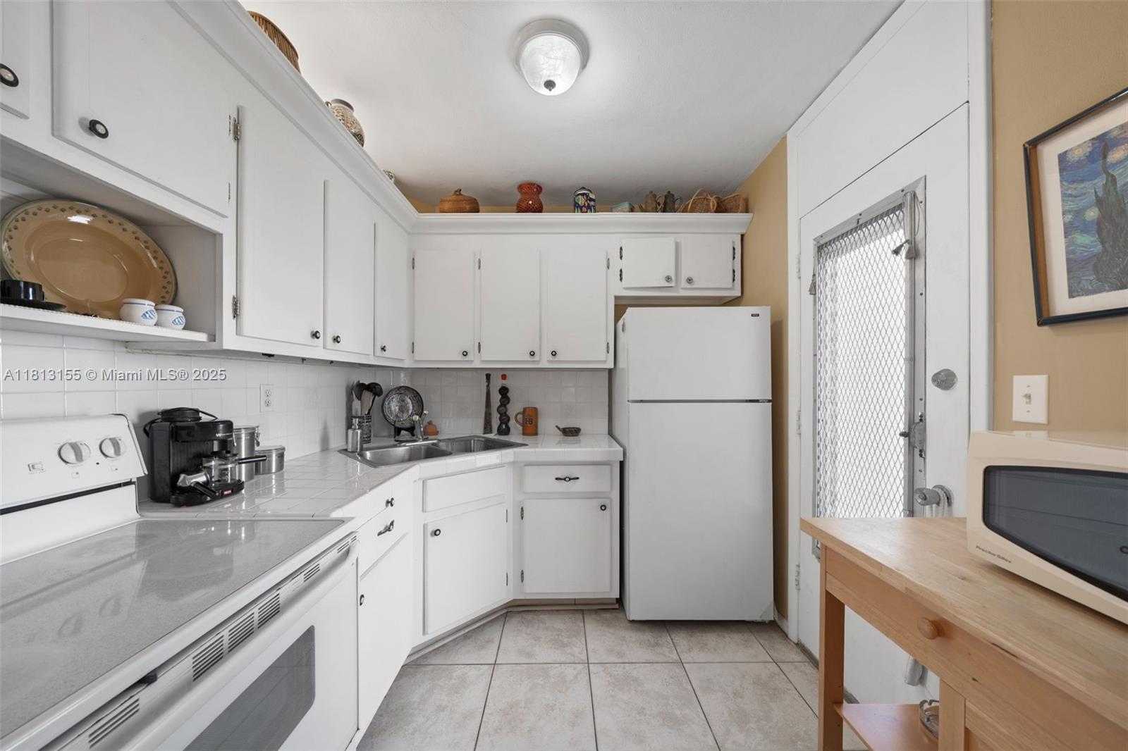 1776 James Ave 5B