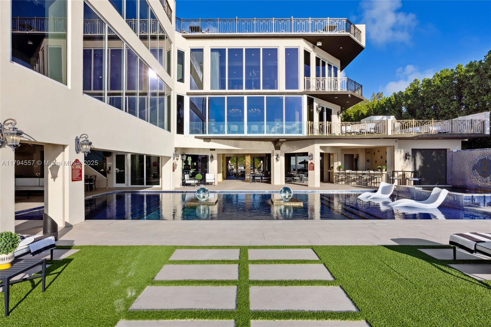 STRATTONS SUBD - Residential