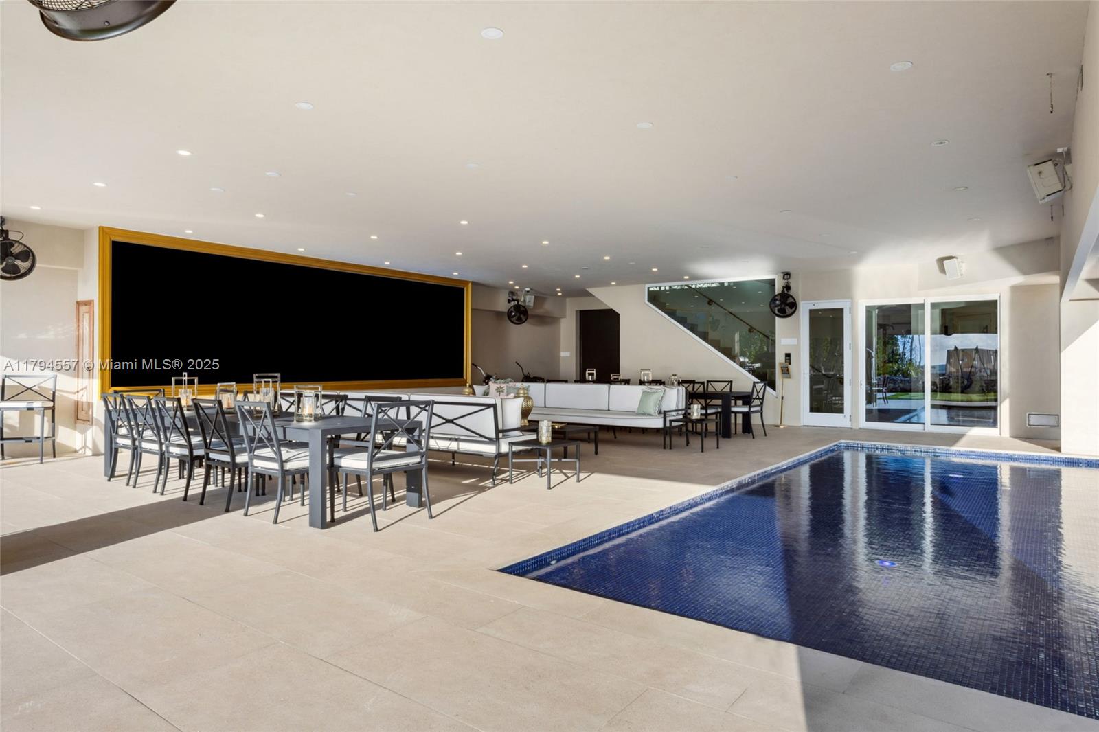STRATTONS SUBD - Residential