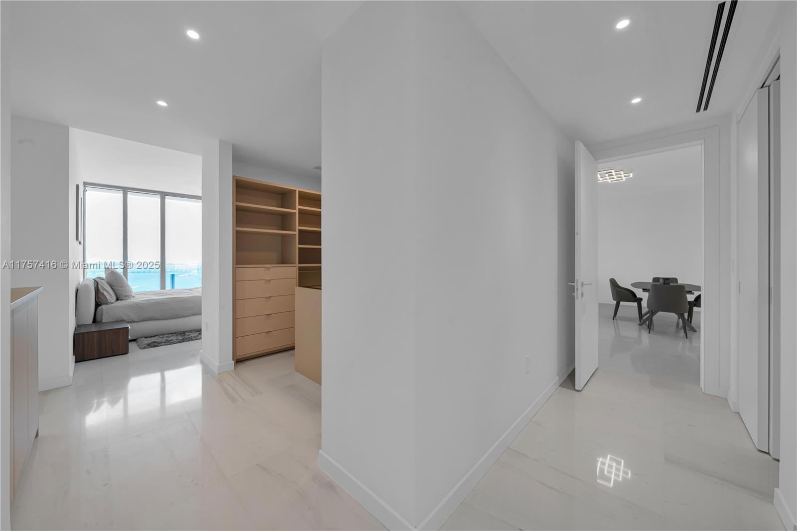 300 Biscayne Boulevard Way - Residential
