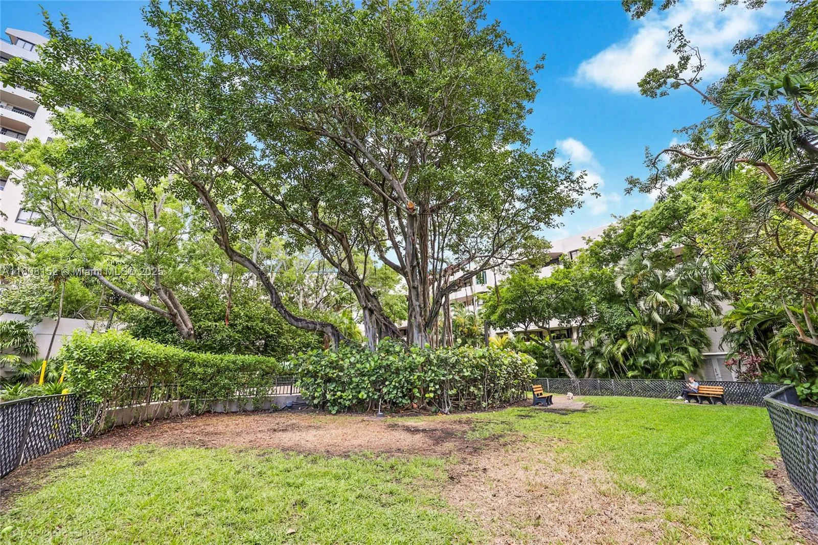 Key Biscayne, Florida 33149, United States, 2 Bedrooms Bedrooms, ,2 BathroomsBathrooms,Residential,Active,137533