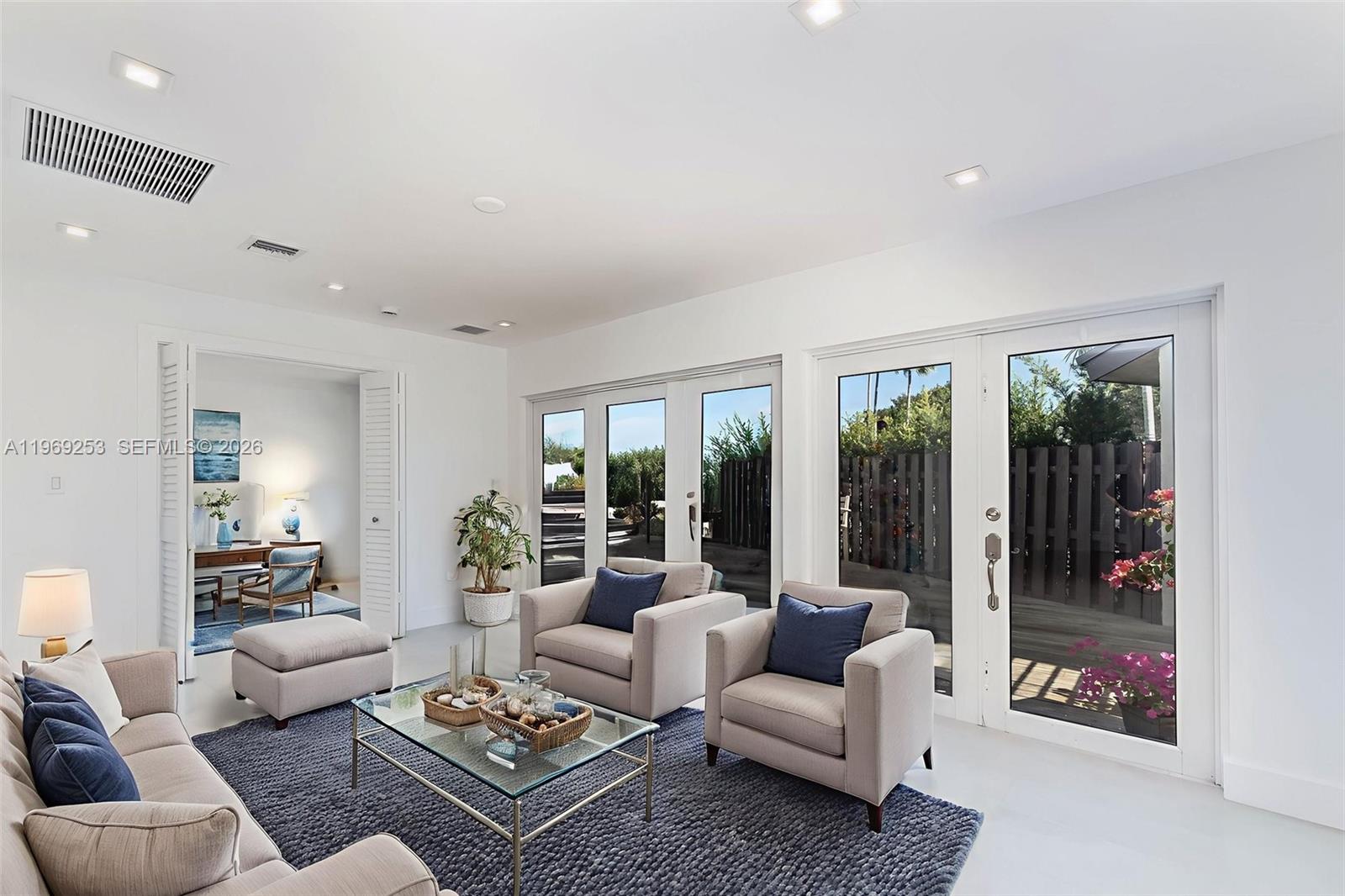 BRIAR LAKE - Residential Lease