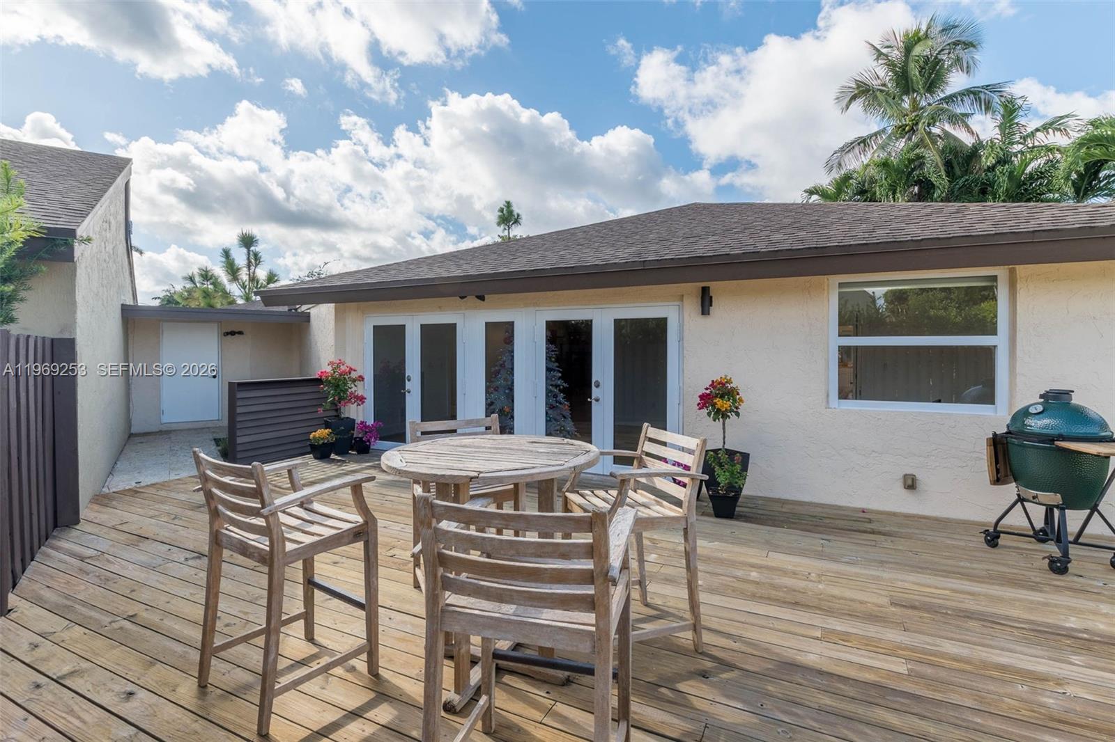 BRIAR LAKE - Residential Lease