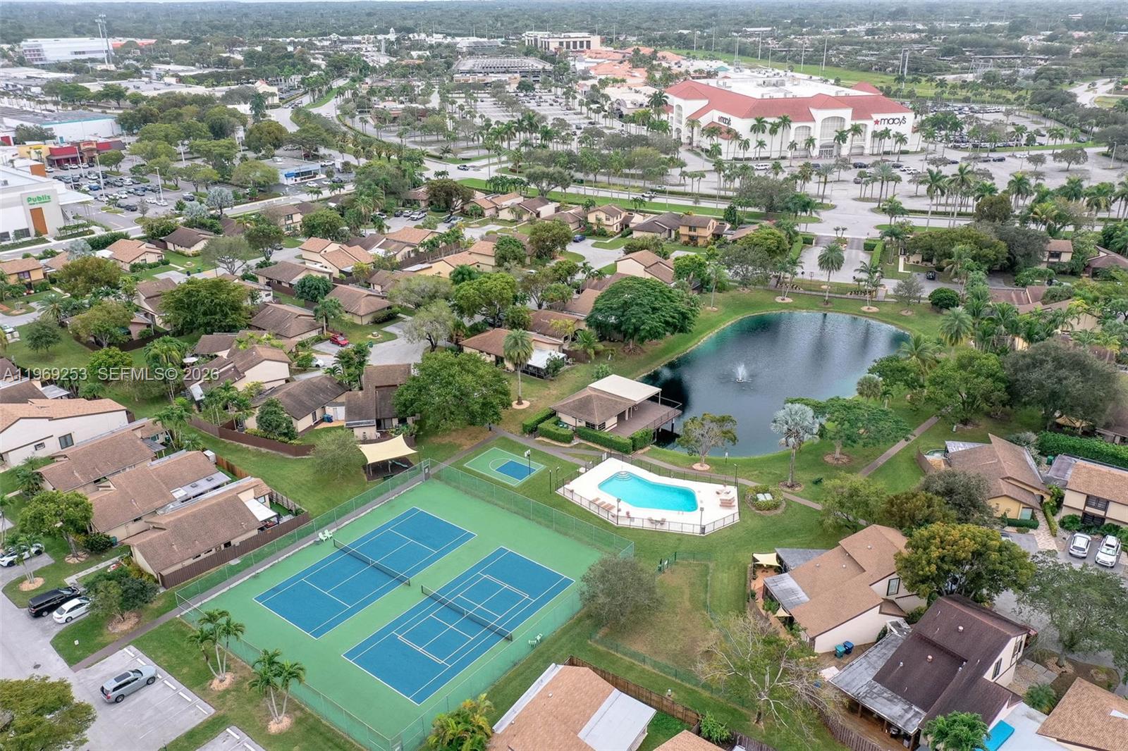 BRIAR LAKE - Residential Lease