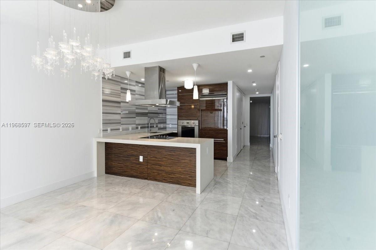 1100 Biscayne Blvd 2702