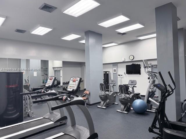 WINSTON TOWERS 500 CONDO - Residential