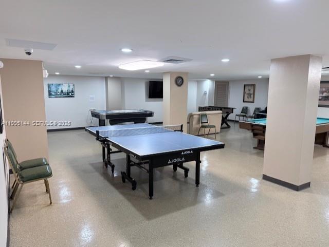 WINSTON TOWERS 500 CONDO - Residential