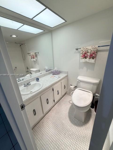 WINSTON TOWERS 500 CONDO - Residential