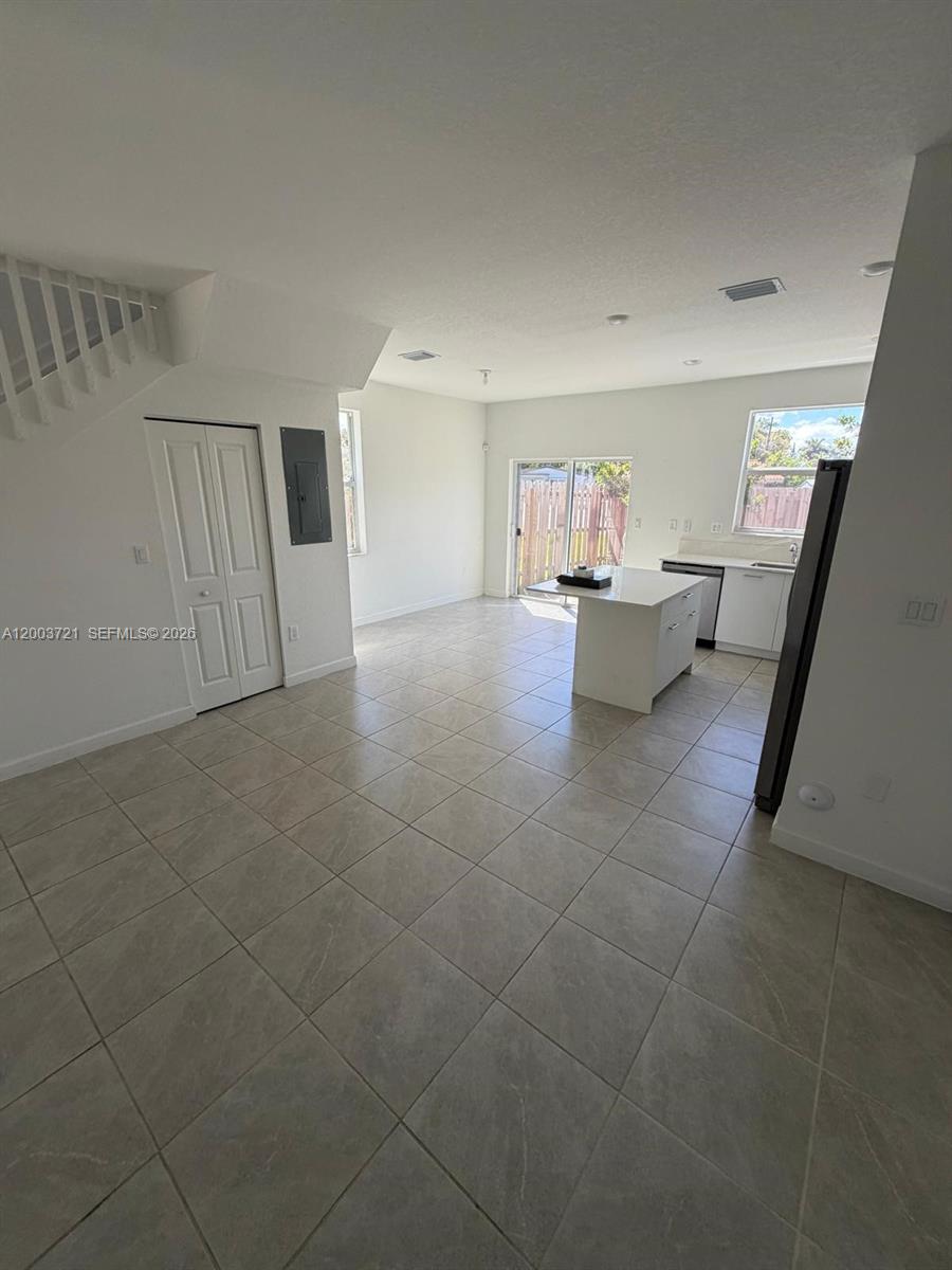 WESTVIEW - Residential Lease