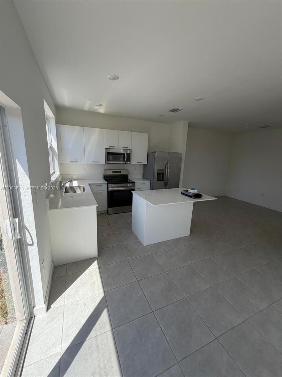 WESTVIEW - Residential Lease