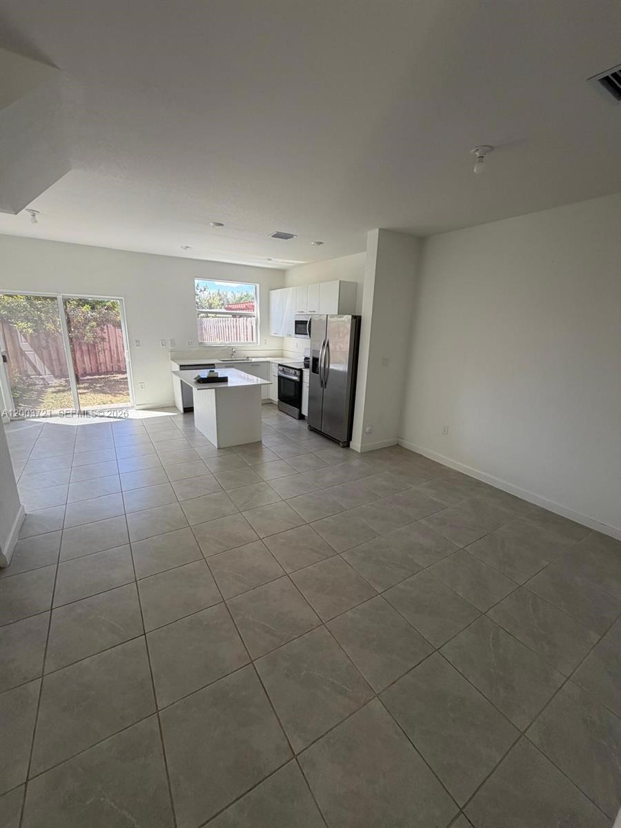 WESTVIEW - Residential Lease