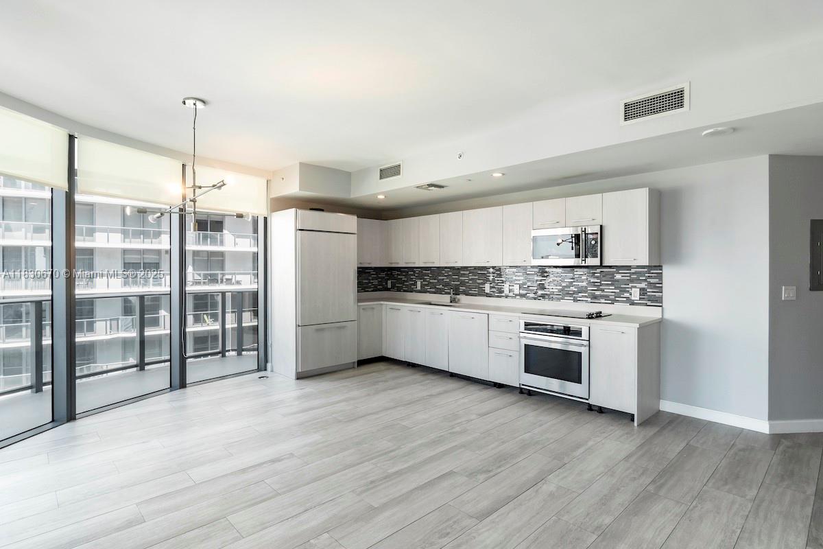 BRICKELL HEIGHTS EAST CON - Residential