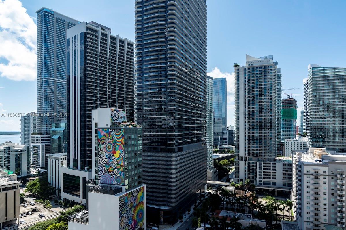 BRICKELL HEIGHTS EAST CON - Residential