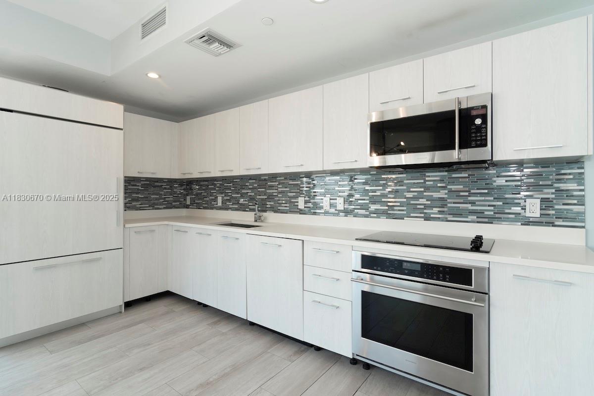 BRICKELL HEIGHTS EAST CON - Residential