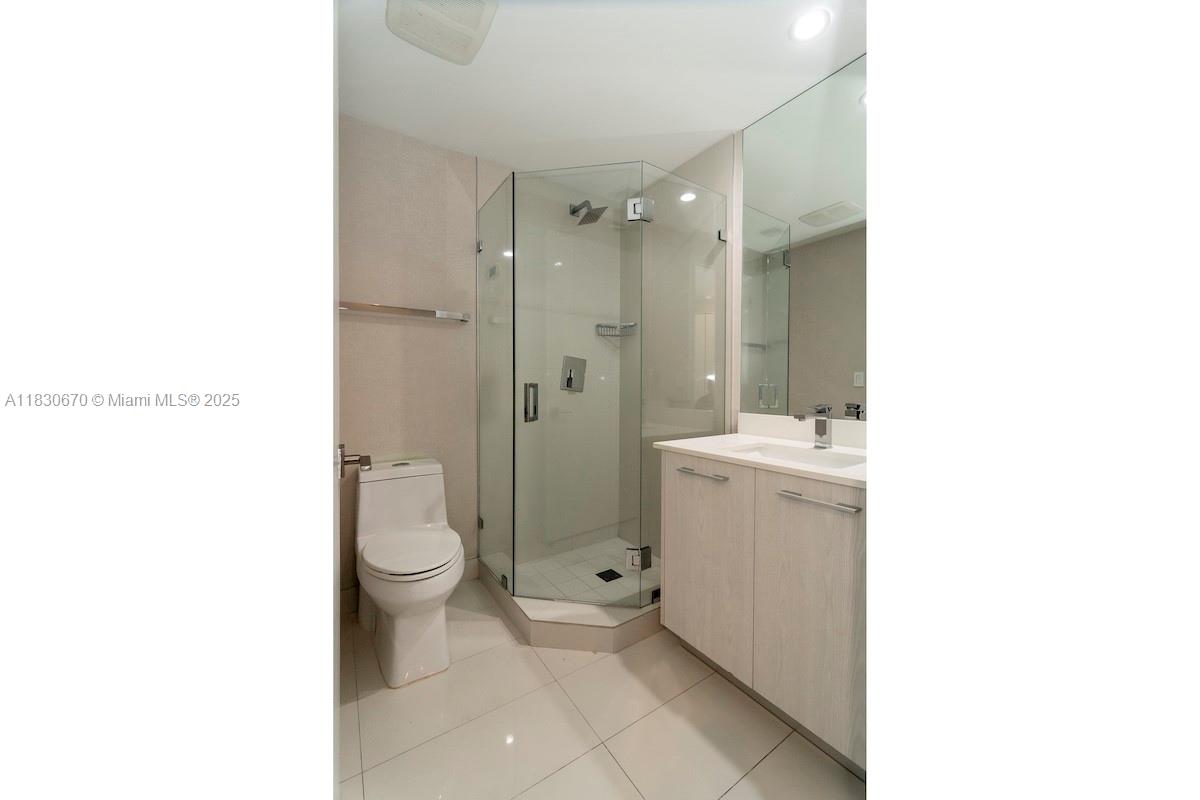 BRICKELL HEIGHTS EAST CON - Residential