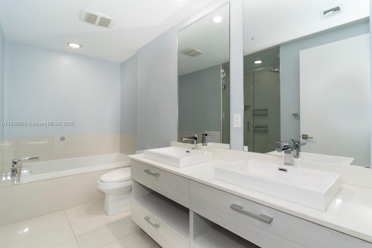 BRICKELL HEIGHTS EAST CON - Residential
